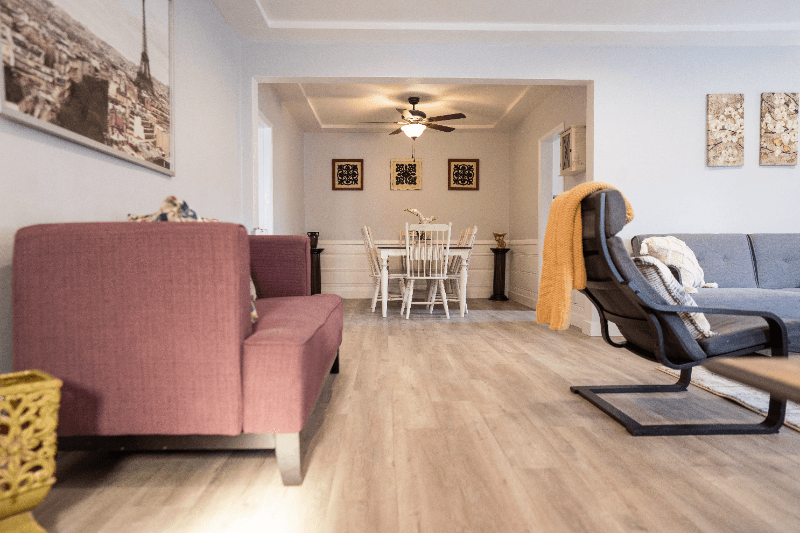 North Hollywood House: 10857 Kling St,