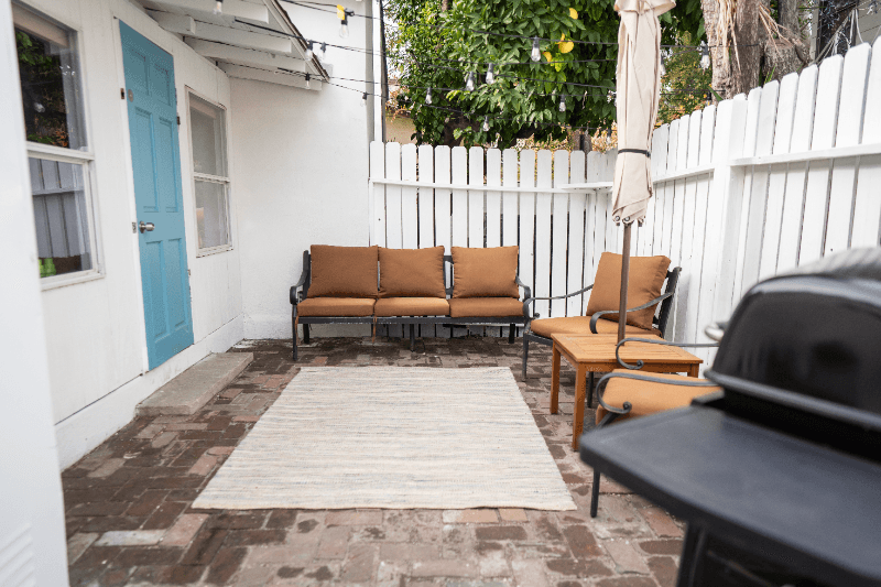 North Hollywood House: 10857 Kling St,