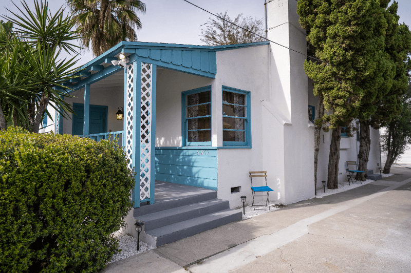 North Hollywood House: 10857 Kling St,