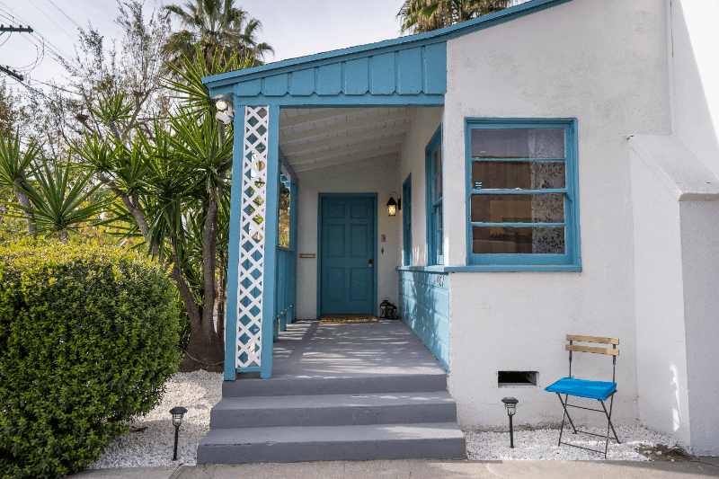 North Hollywood House: 10857 Kling St,