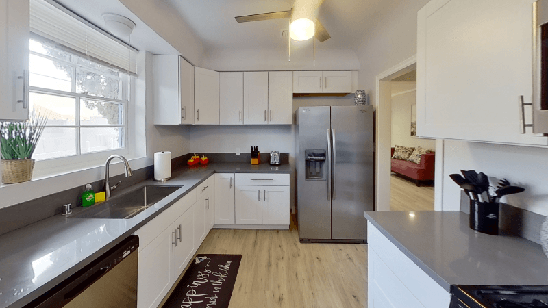 North Hollywood House: 10857 Kling St,