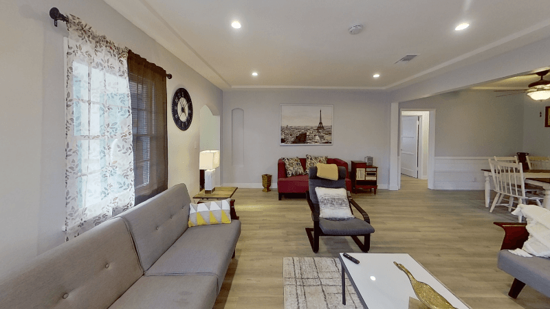 North Hollywood House: 10857 Kling St,