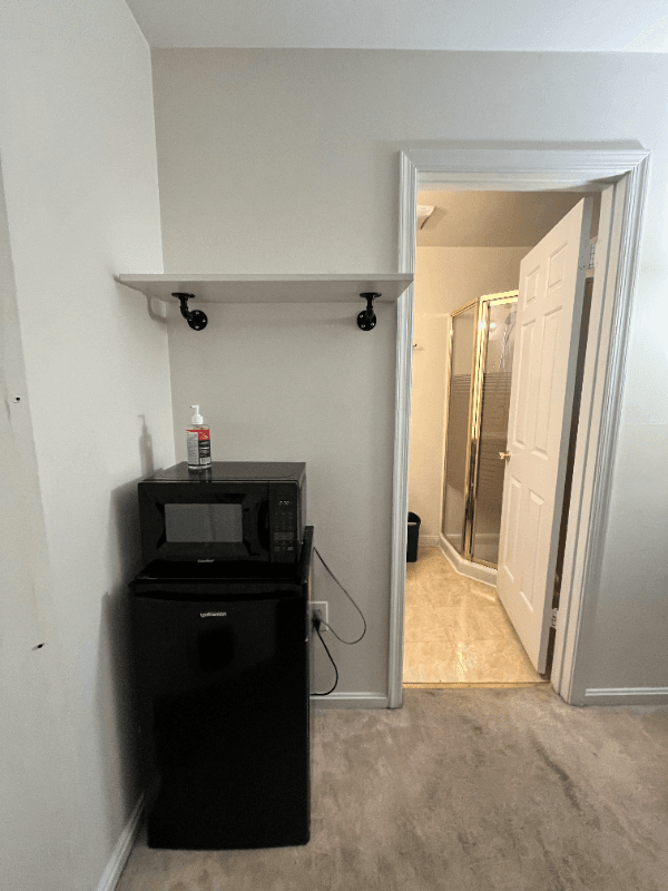 Halethorpe Single Room: 8 Deer Run Court Unit 8A