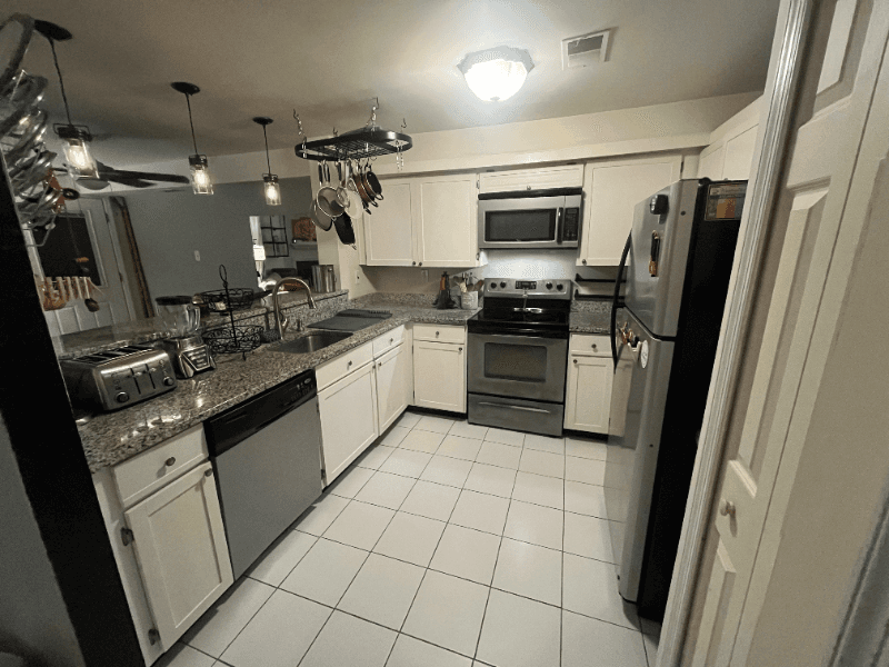 Halethorpe Single Room: 8 Deer Run Court Unit 8A