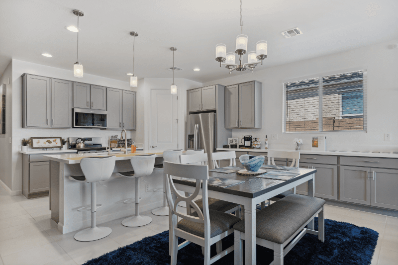 Laveen House: 10621 S 55th Dr