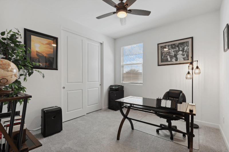 Laveen House: 10621 S 55th Dr