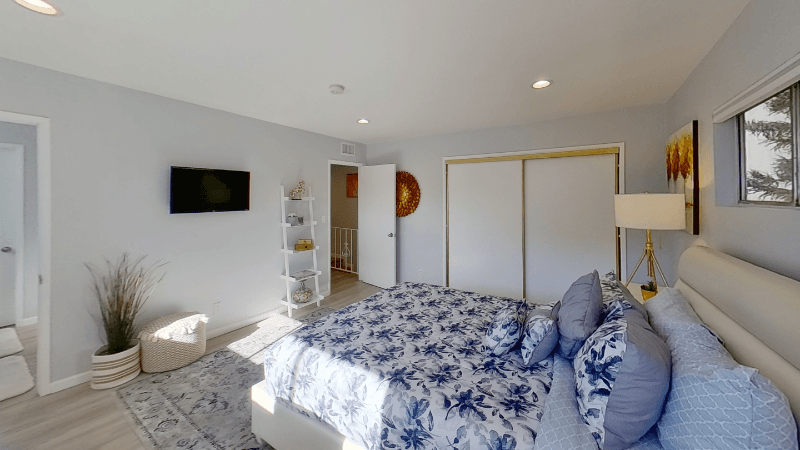 North Hollywood Townhome: 11153 Morrison St