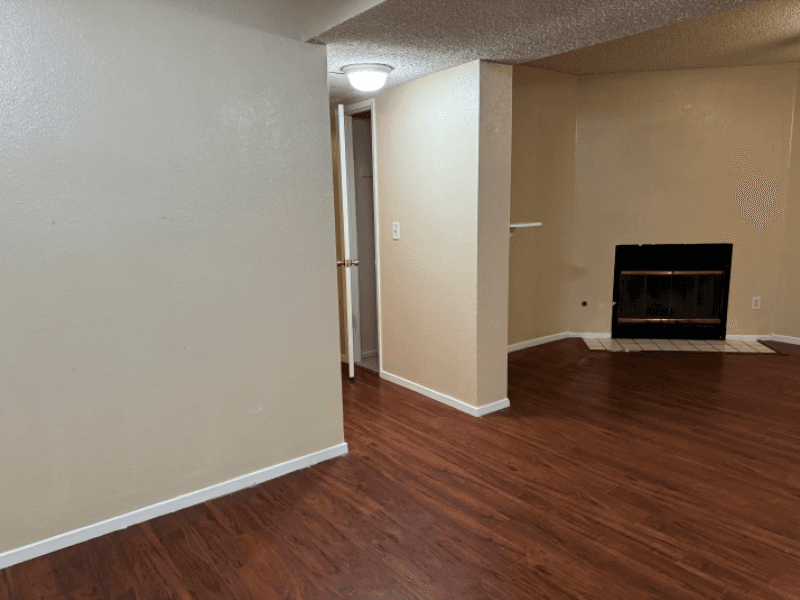 Rancho Cucamonga Condo: 8327 Vineyard Ave