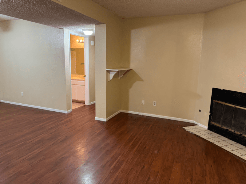 Rancho Cucamonga Condo: 8327 Vineyard Ave