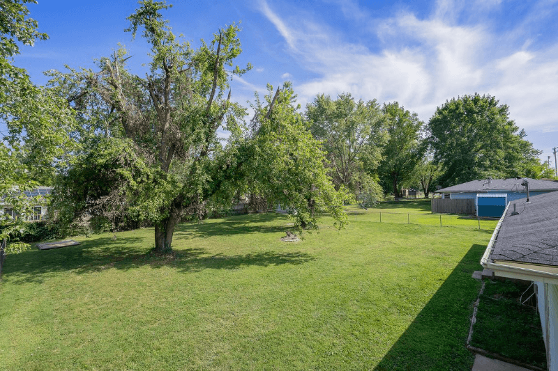 Nixa House: 706 Spruce street