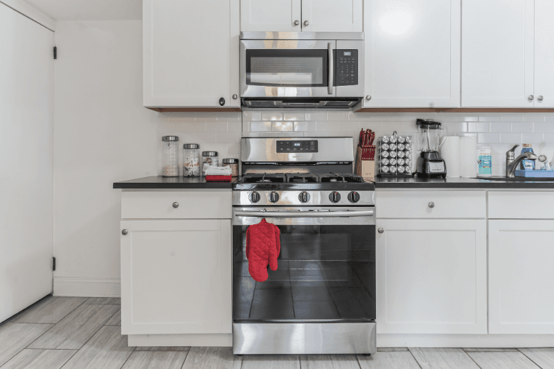 Cos Cob Townhome: 25 Valley Road