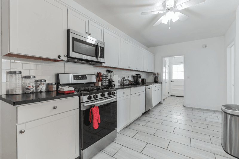Cos Cob Townhome: 25 Valley Road
