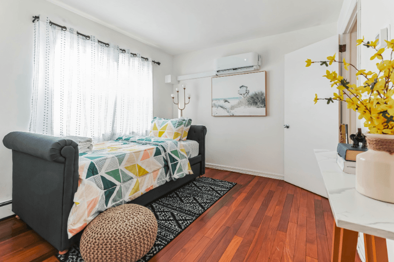 Cos Cob Townhome: 25 Valley Road