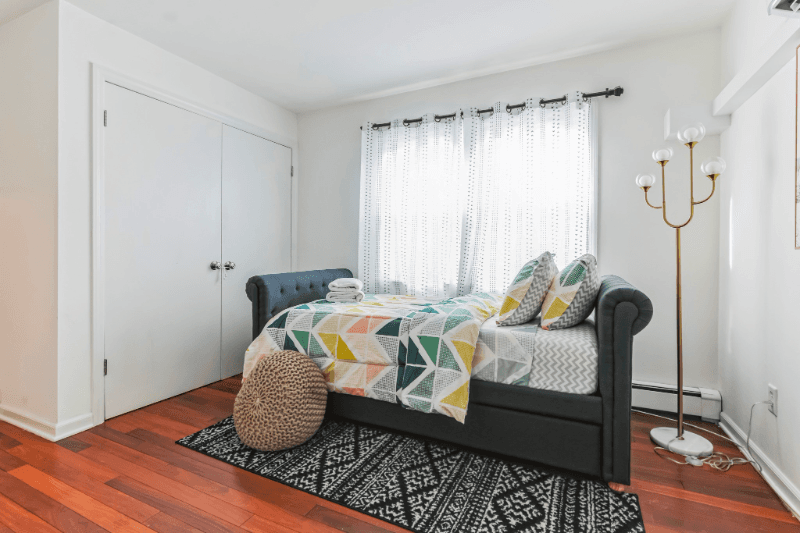 Cos Cob Townhome: 25 Valley Road