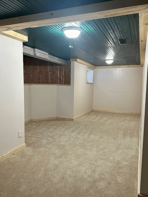 Menominee House: 1319 13th Ave