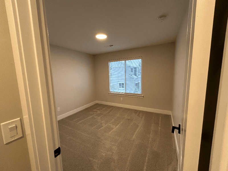 Lehi Single Room: 2054 N 4040 W