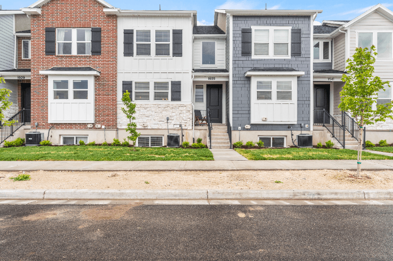 Lehi Single Room: 2054 N 4040 W