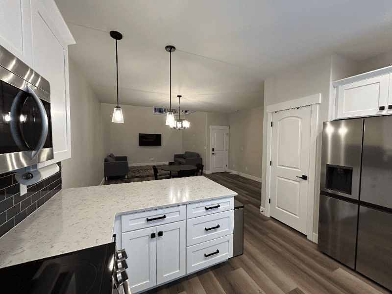 Lehi Single Room: 2054 N 4040 W