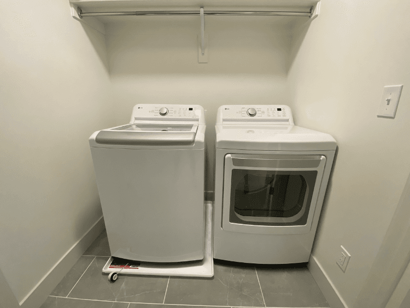 LEHI Single Room: 4116 W 1530 N