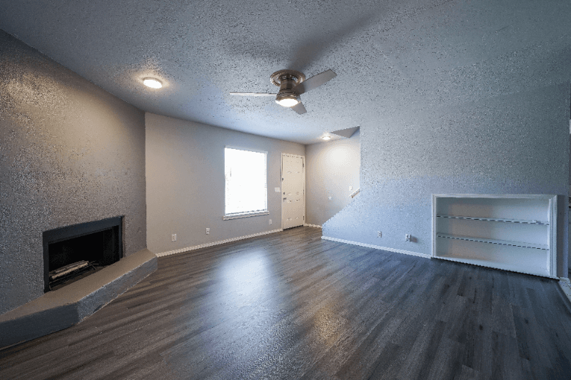 Oklahoma City Multiplex: 507 N Davis Ave