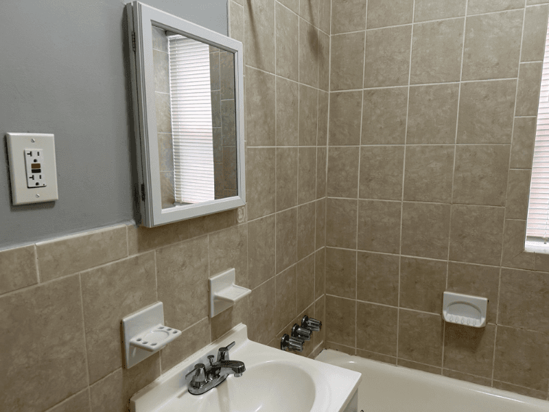 Jersey City Apartment: 164 Sterling Avenue
