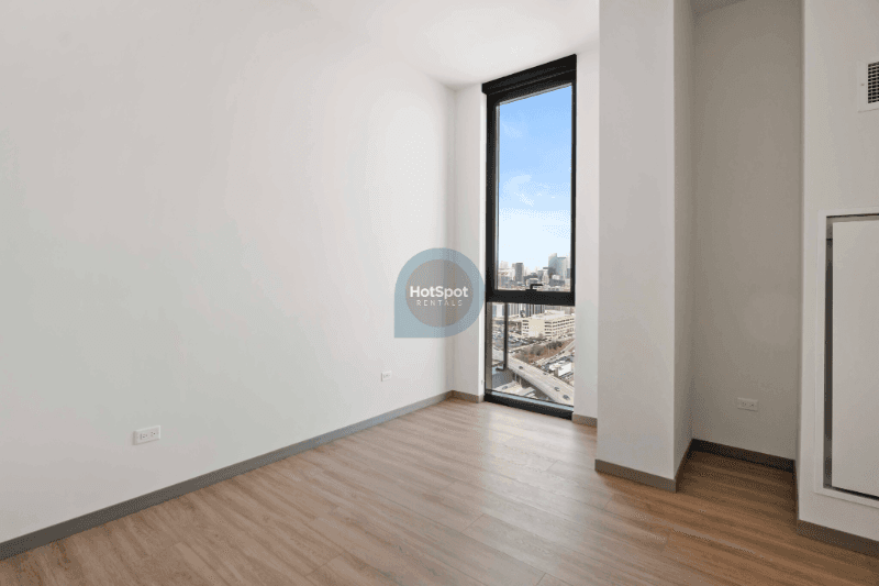 Chicago Condo: 533 S Damen Ave
