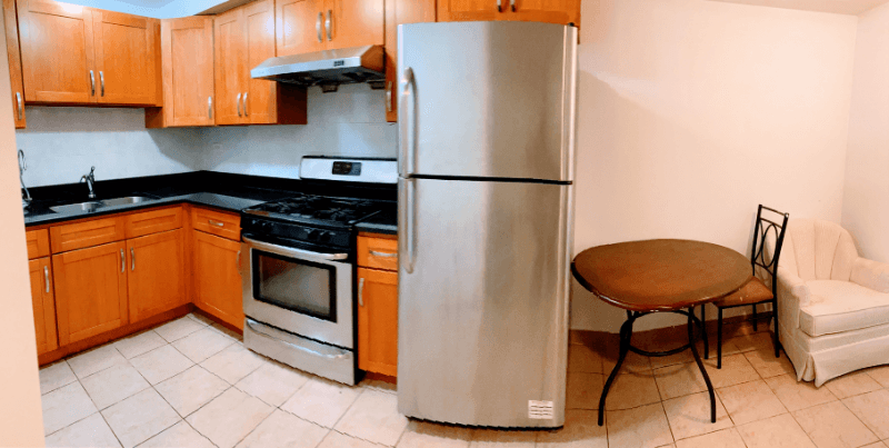 Chicago Apartment: 3434 S Wallace St