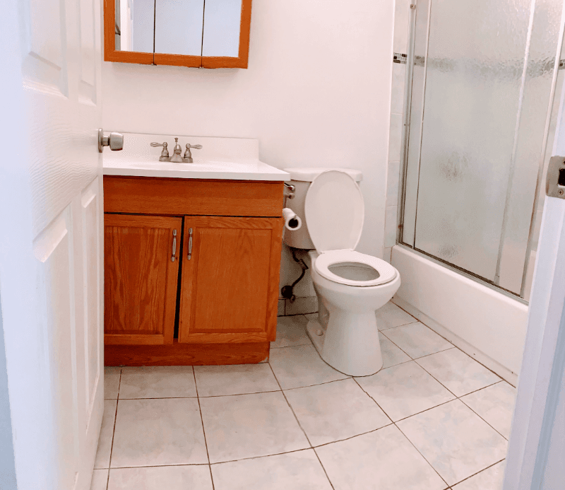 Chicago Apartment: 3434 S Wallace St