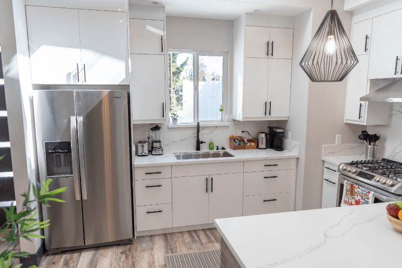 NORTH HOLLYWOOD House: 11750 ERWIN ST