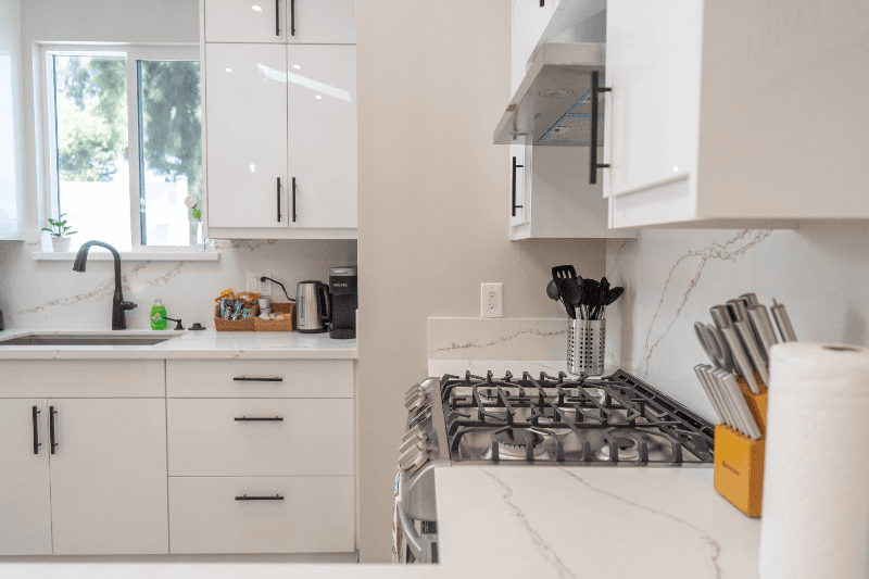 NORTH HOLLYWOOD House: 11750 ERWIN ST