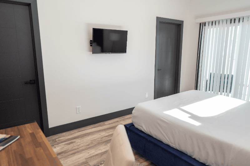 NORTH HOLLYWOOD House: 11750 ERWIN ST