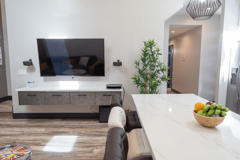 NORTH HOLLYWOOD House: 11750 ERWIN ST