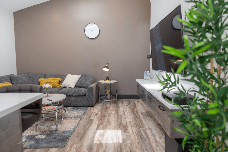 NORTH HOLLYWOOD House: 11750 ERWIN ST
