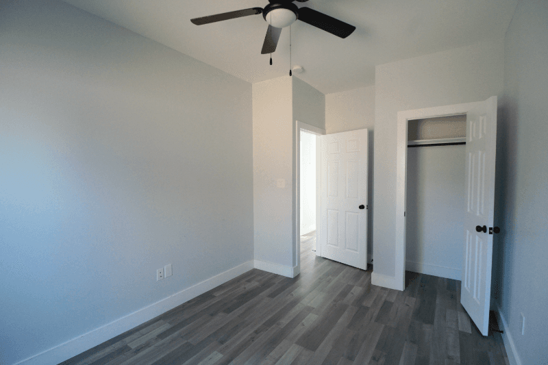 Houston House: 7502 Sandle St