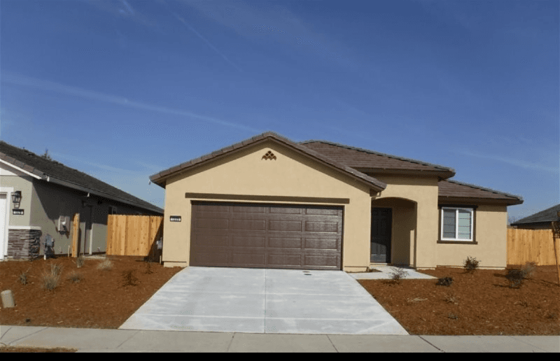 Plumas Lake Single Room: 1335 Meadow Ranch St