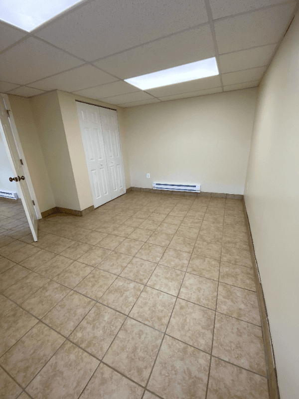 Yale Apartment: 420 North St