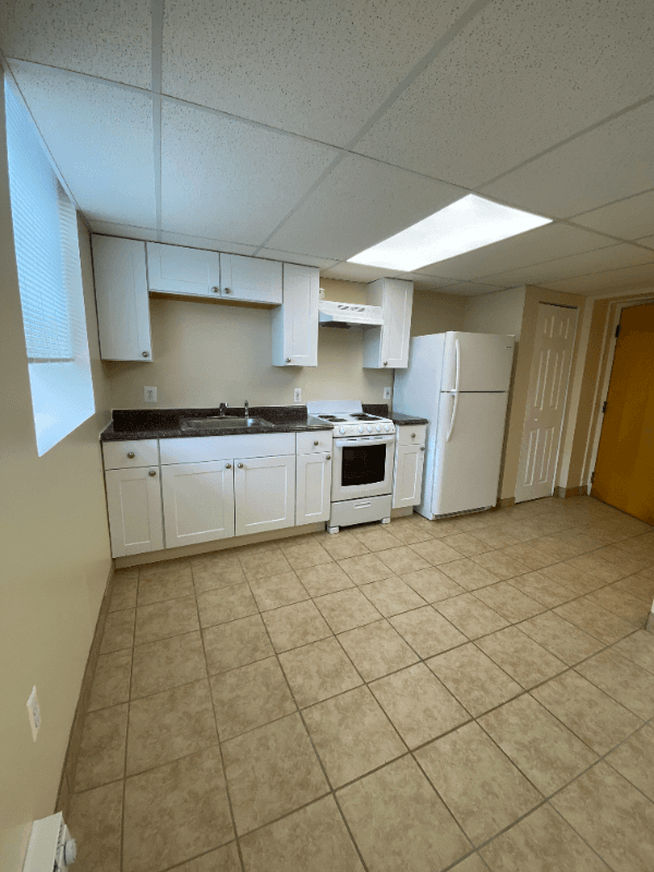 Yale Apartment: 420 North St