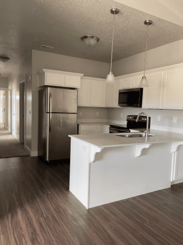 Vineyard Condo: 761 N 260 W