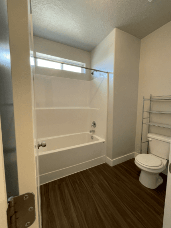 Vineyard Condo: 761 N 260 W