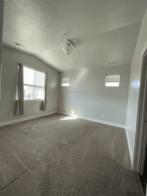 Vineyard Condo: 761 N 260 W