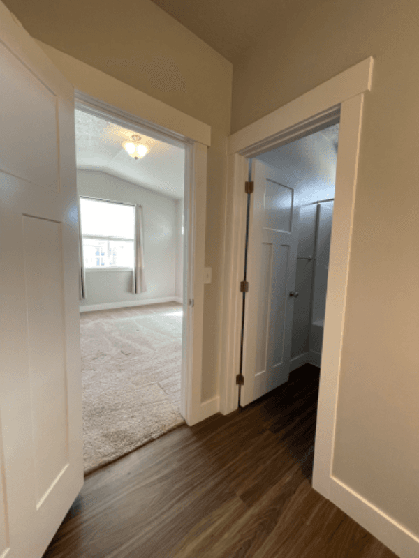 Vineyard Condo: 761 N 260 W
