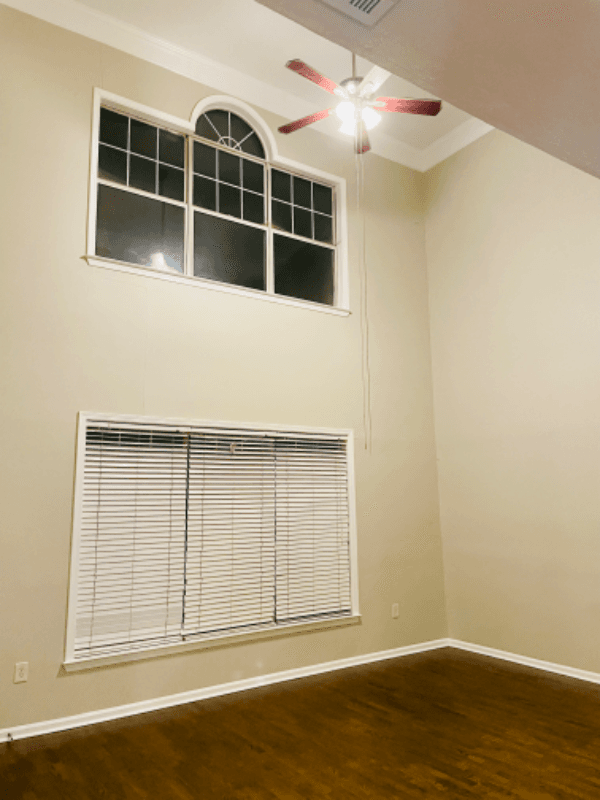 Milton House: 518 Sandringham Dr