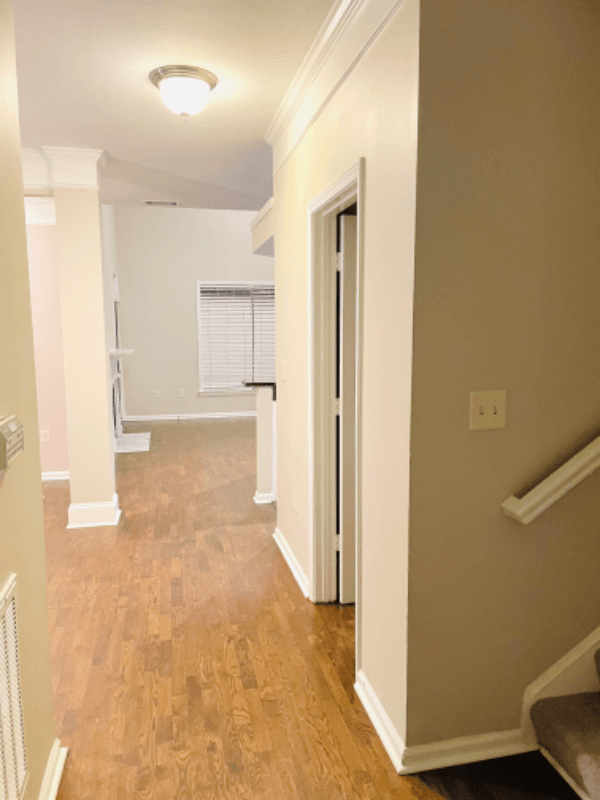 Milton House: 518 Sandringham Dr