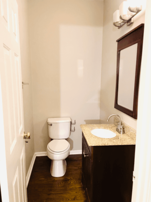Milton House: 518 Sandringham Dr