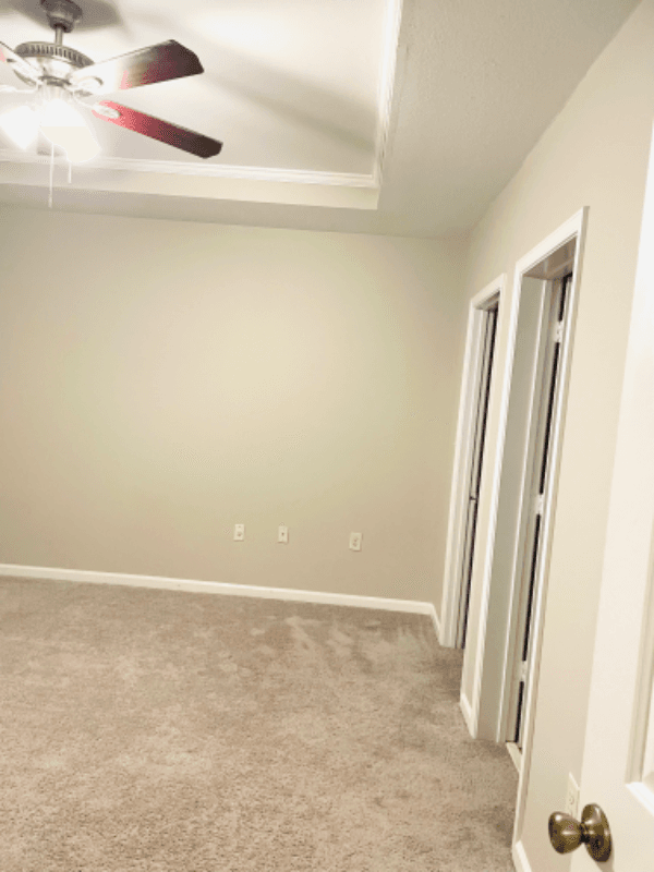 Milton House: 518 Sandringham Dr
