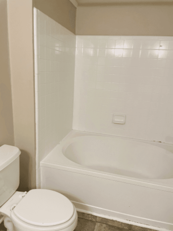 Milton House: 518 Sandringham Dr