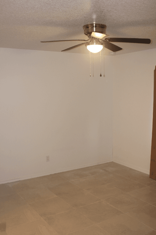 Bradenton Multiplex: 1123 8th Ave Dr E