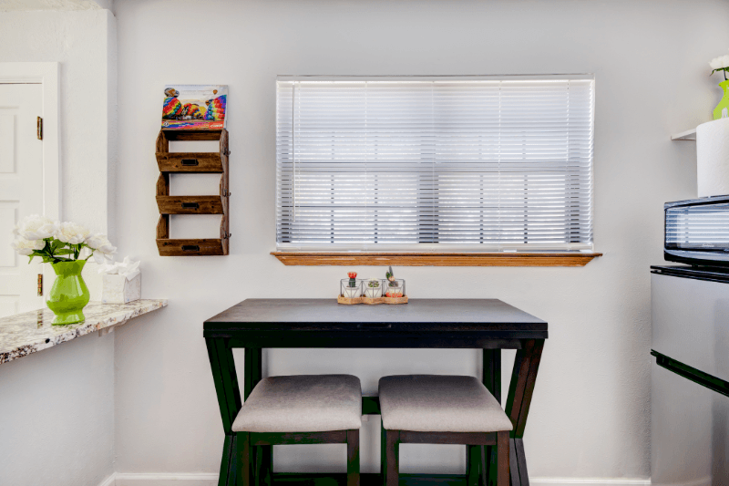 Albuquerque Single Room: 410 Harvard Drive Southeast