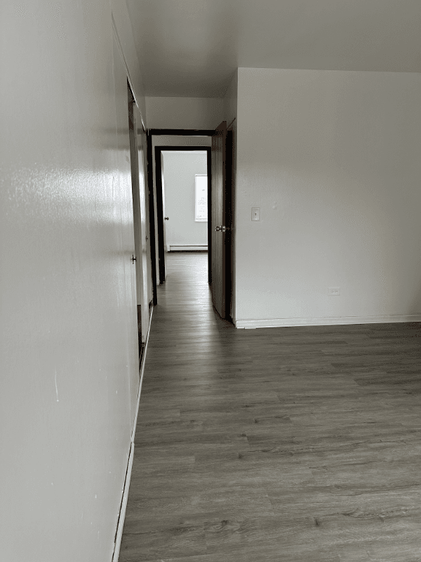Mount Prospect Apartment: 309 West Hawthorne Circle