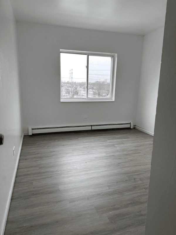 Mount Prospect Apartment: 309 West Hawthorne Circle